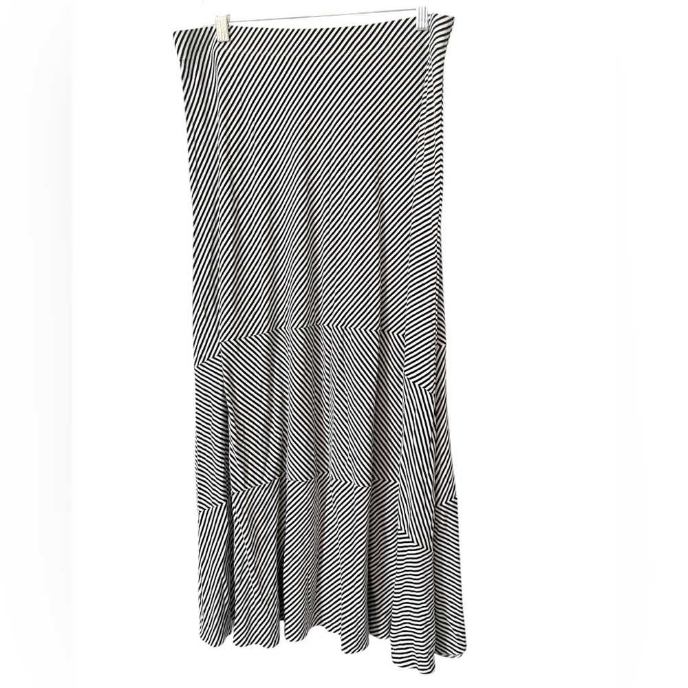 Chico's Women’s Striped Asymmetrical Black and White‎ Maxi Skirt Size 2 Large - Picture 2 of 5